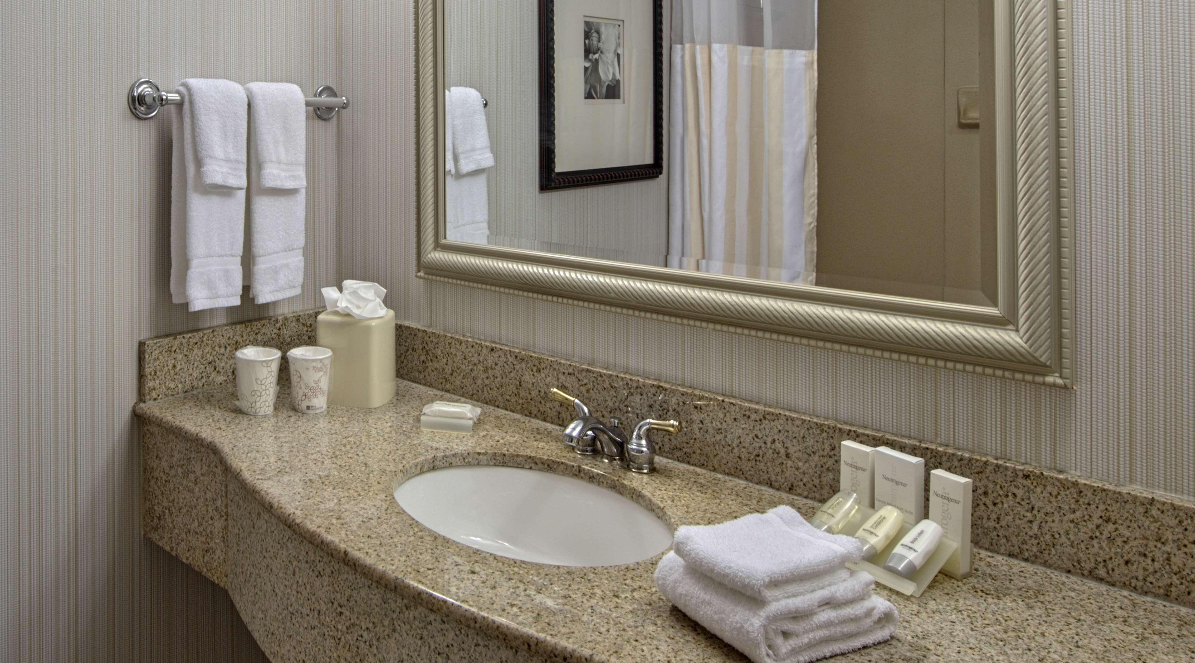 Hilton Garden Inn Huntsville/Space Center מראה חיצוני תמונה